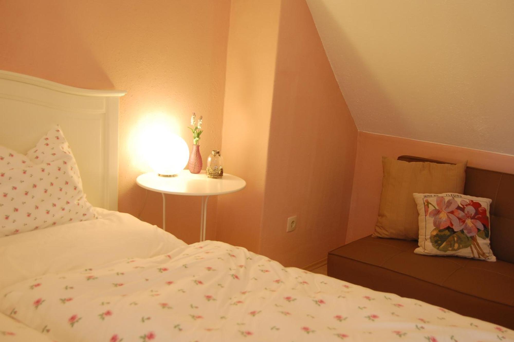 Hofgassl Zentgraf Bed and Breakfast Mörbisch am See Esterno foto