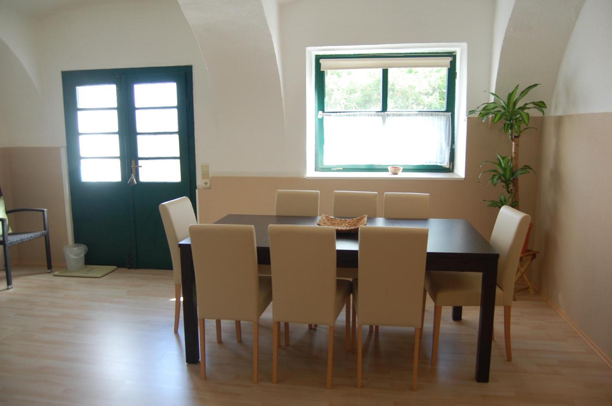 Hofgassl Zentgraf Bed and Breakfast Mörbisch am See Esterno foto